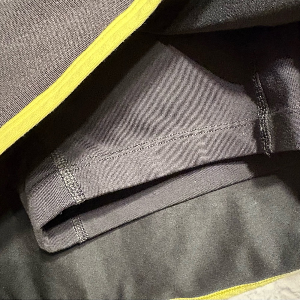 Nike Black and Yellow Athletic Tennis Skort Small - Picture 3 of 7